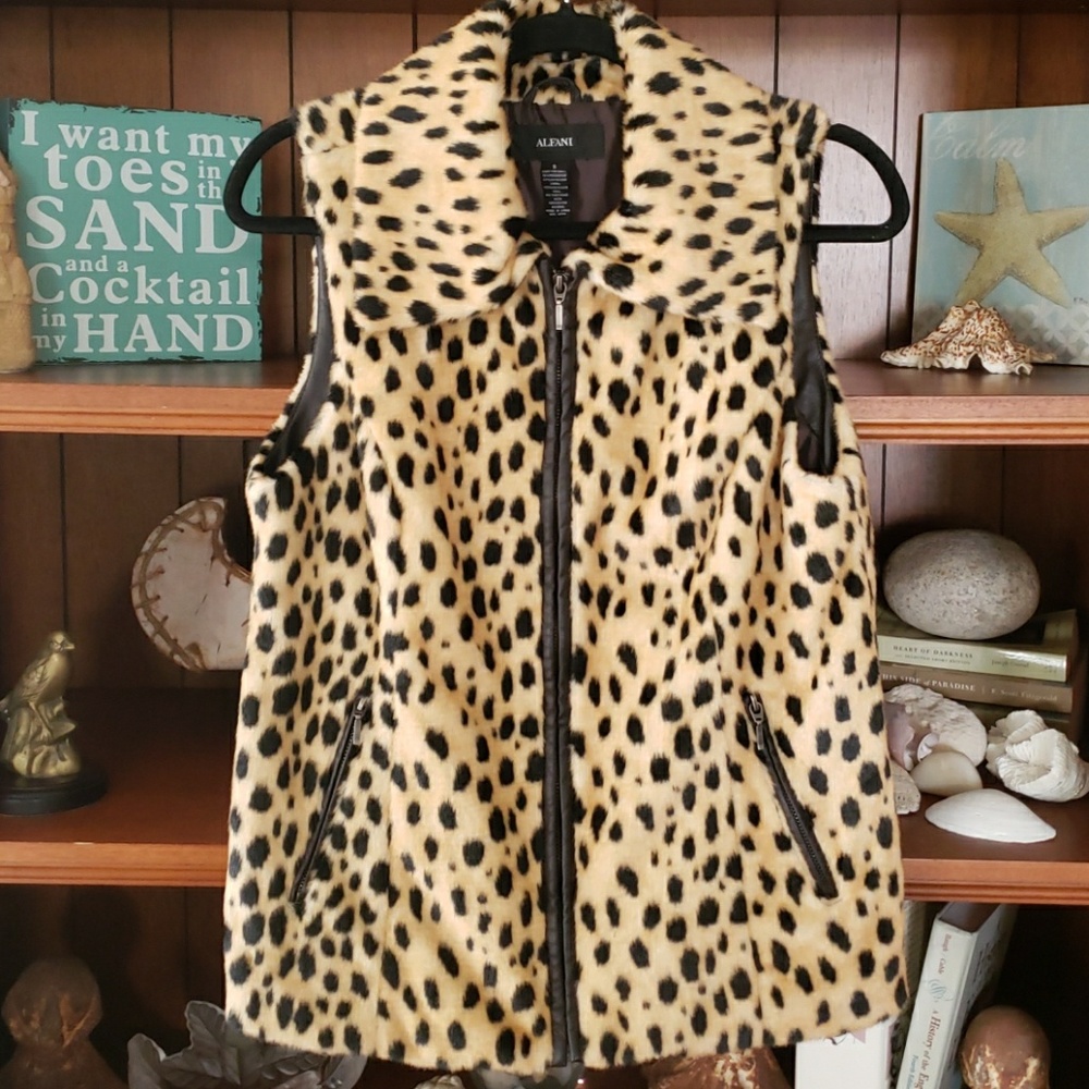 Alfani faux animal print leopord fur vest